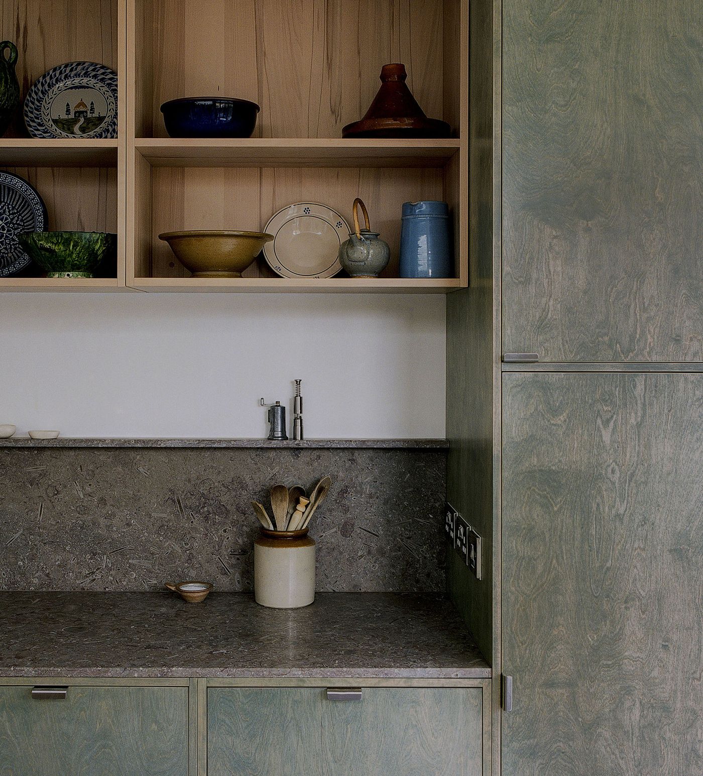 Moss green stained plywood and steamed beech kitchen by From Works and Ma-kon.